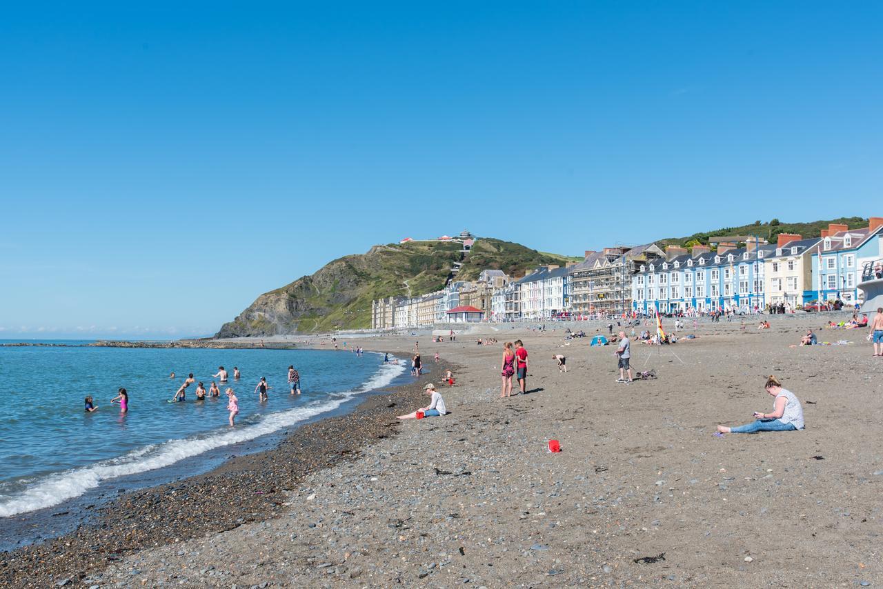 Cwtch Apartment By The Sea Aberystwyth Eksteriør billede